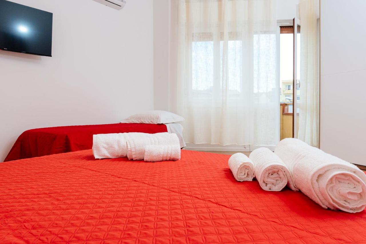 La Casa Di Ambra Hotel Porto Torres Bagian luar foto