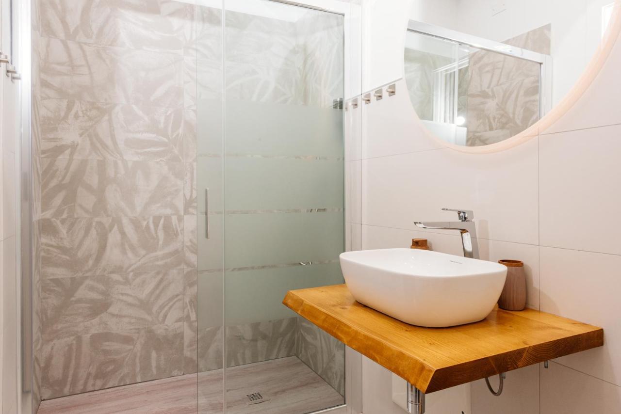 La Casa Di Ambra Hotel Porto Torres Bagian luar foto