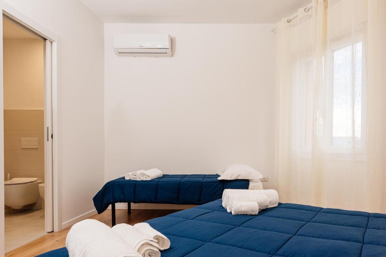 La Casa Di Ambra Hotel Porto Torres Bagian luar foto
