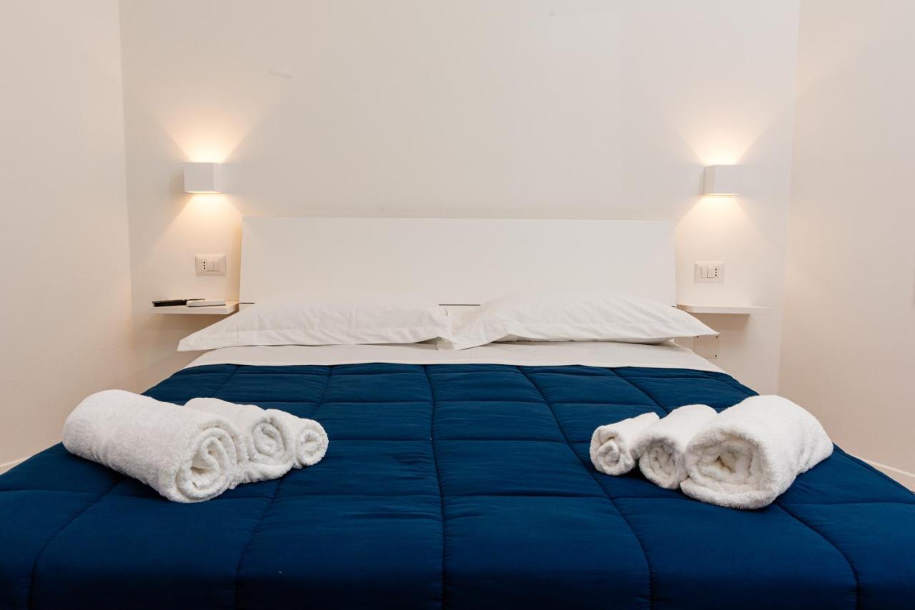 La Casa Di Ambra Hotel Porto Torres Bagian luar foto
